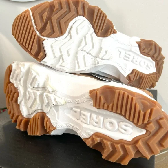 SOREL Women’s Kinetic Breakthru Caribou Waterproof Sneaker Boots, Sz 7 *NEW* - Picture 5 of 9